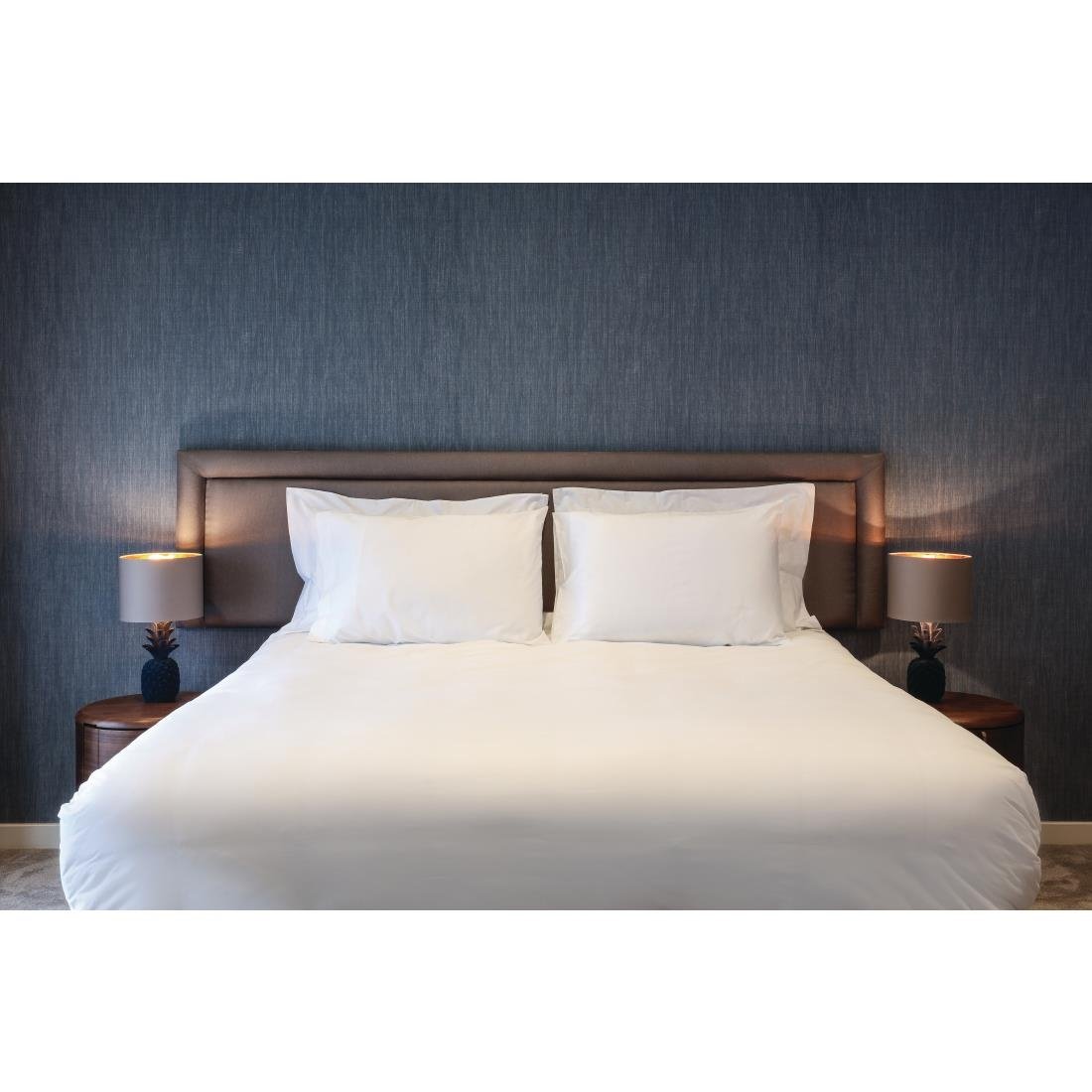 Mitre Comfort Cairo Housewife Pillowcase (2 Pack)