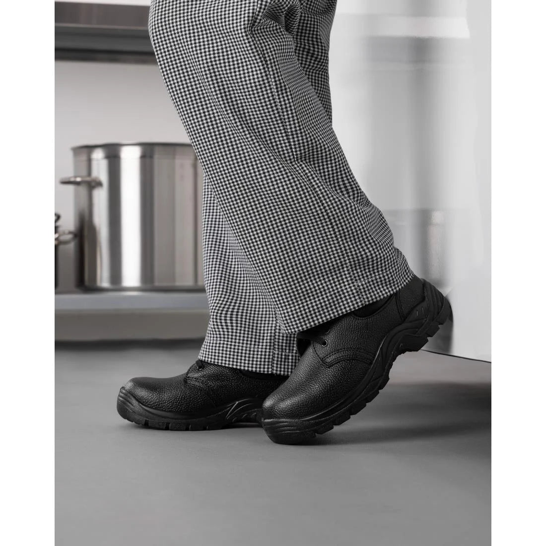 Nisbets Essentials Unisex Safety Shoe Black 36