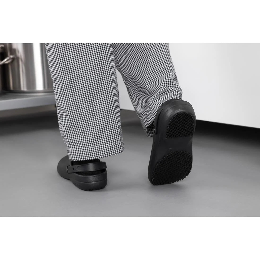 Nisbets Essentials Chefs Clog Black 4041