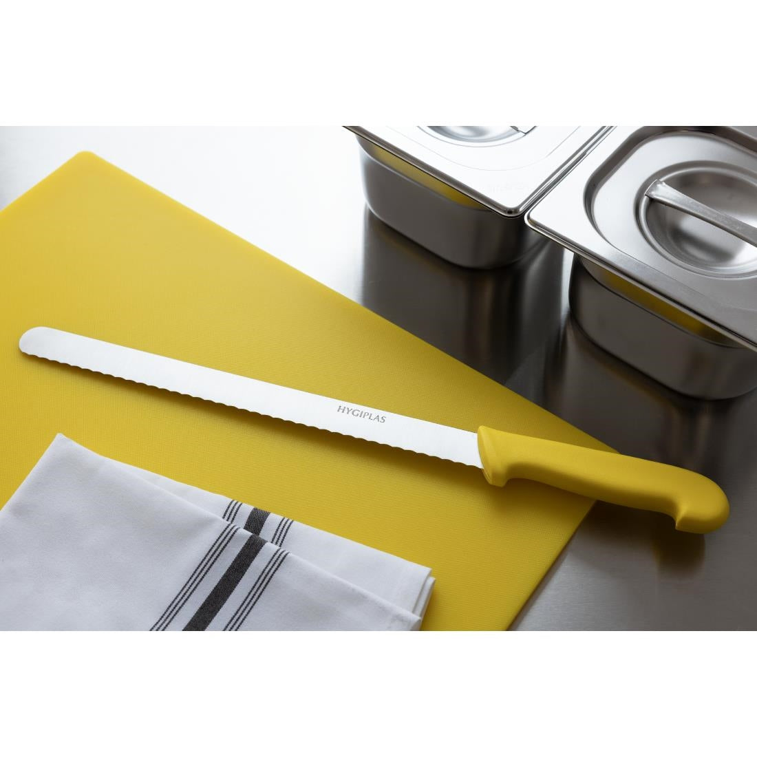 Hygiplas Serrated Slicer Yellow 30.5cm