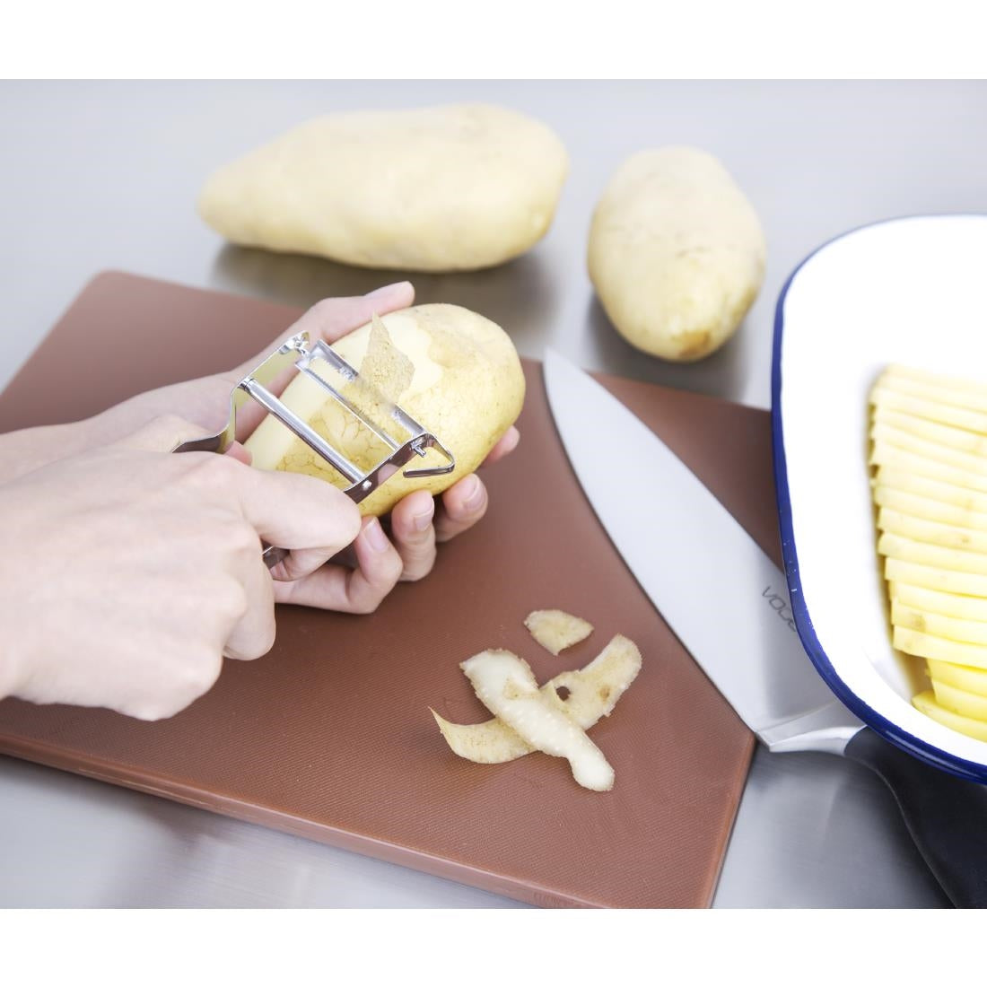 Vogue Serrated Speed Peeler