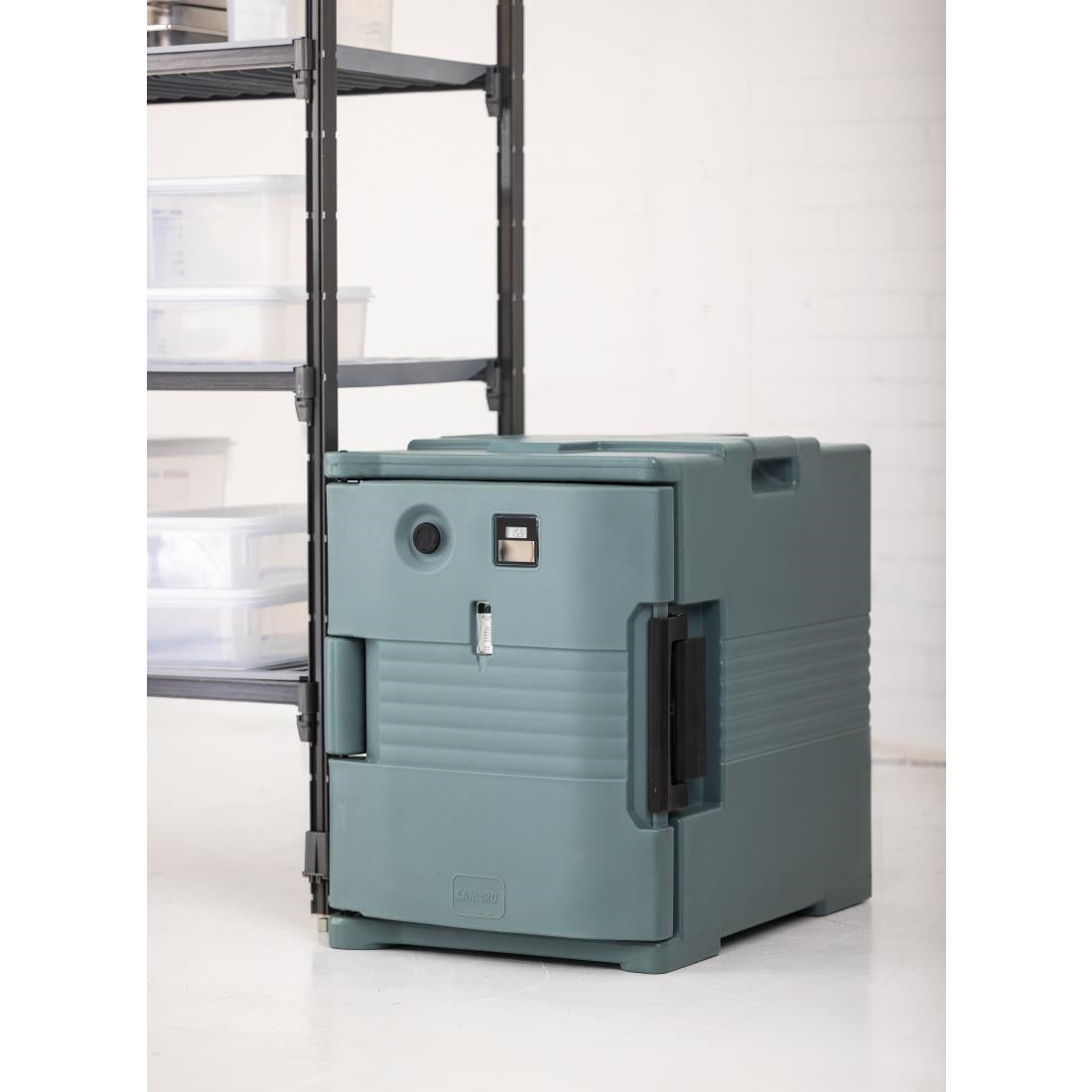 Cambro Heated Insulated Food Box Blue