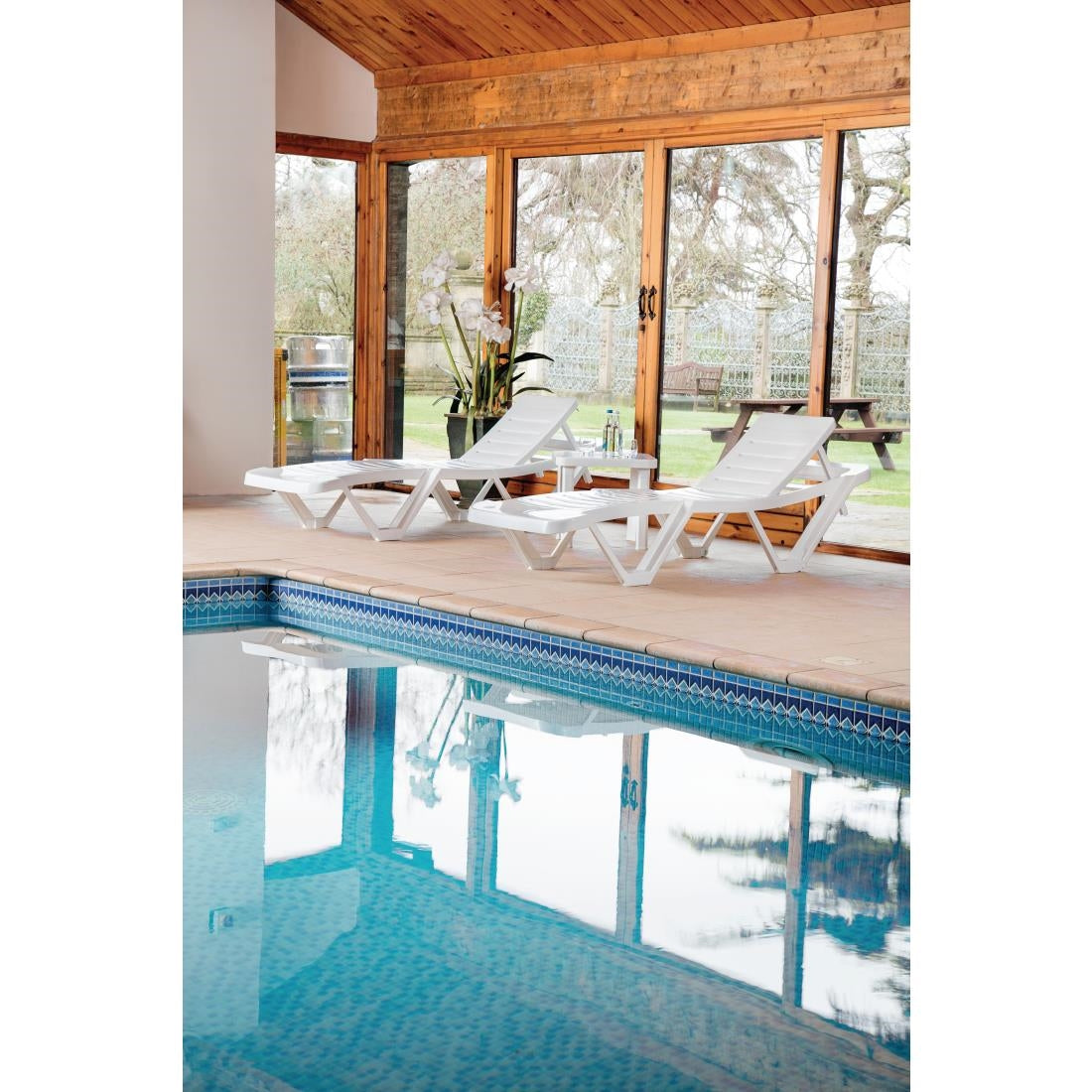 Polypropylene Sun Loungers White (2 Pack)