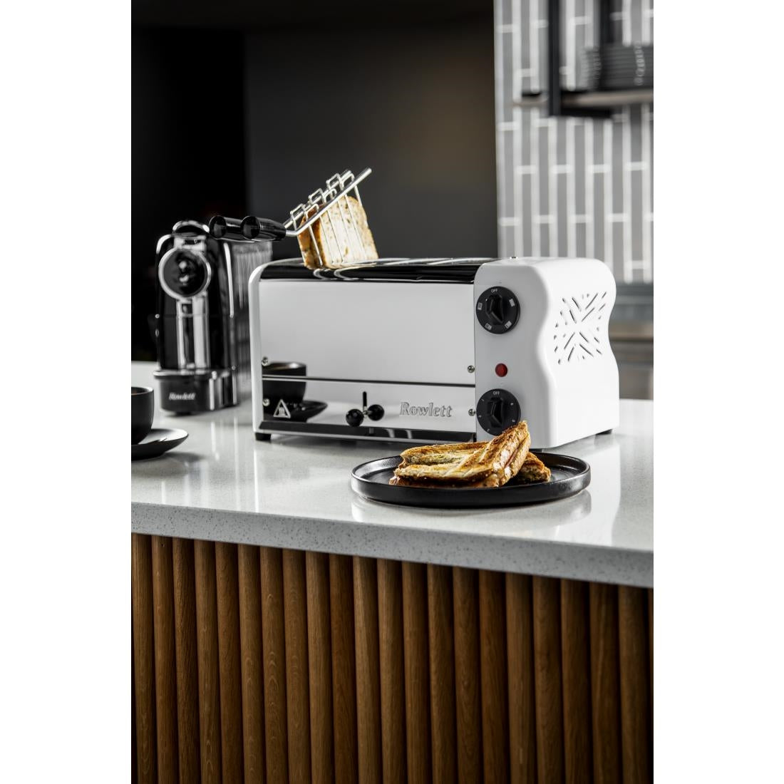Rowlett Esprit 4 Slot Toaster White w/2x Additional Elements & Sandwich Cage