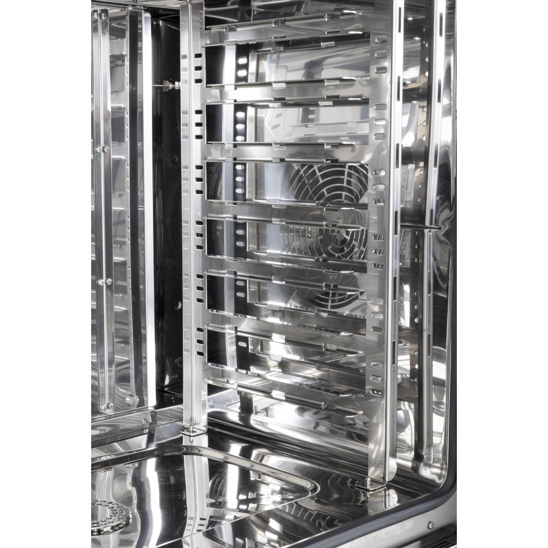 Buffalo Smart Touchscreen Combi Oven 7x GN 1/1 with Installation Kit