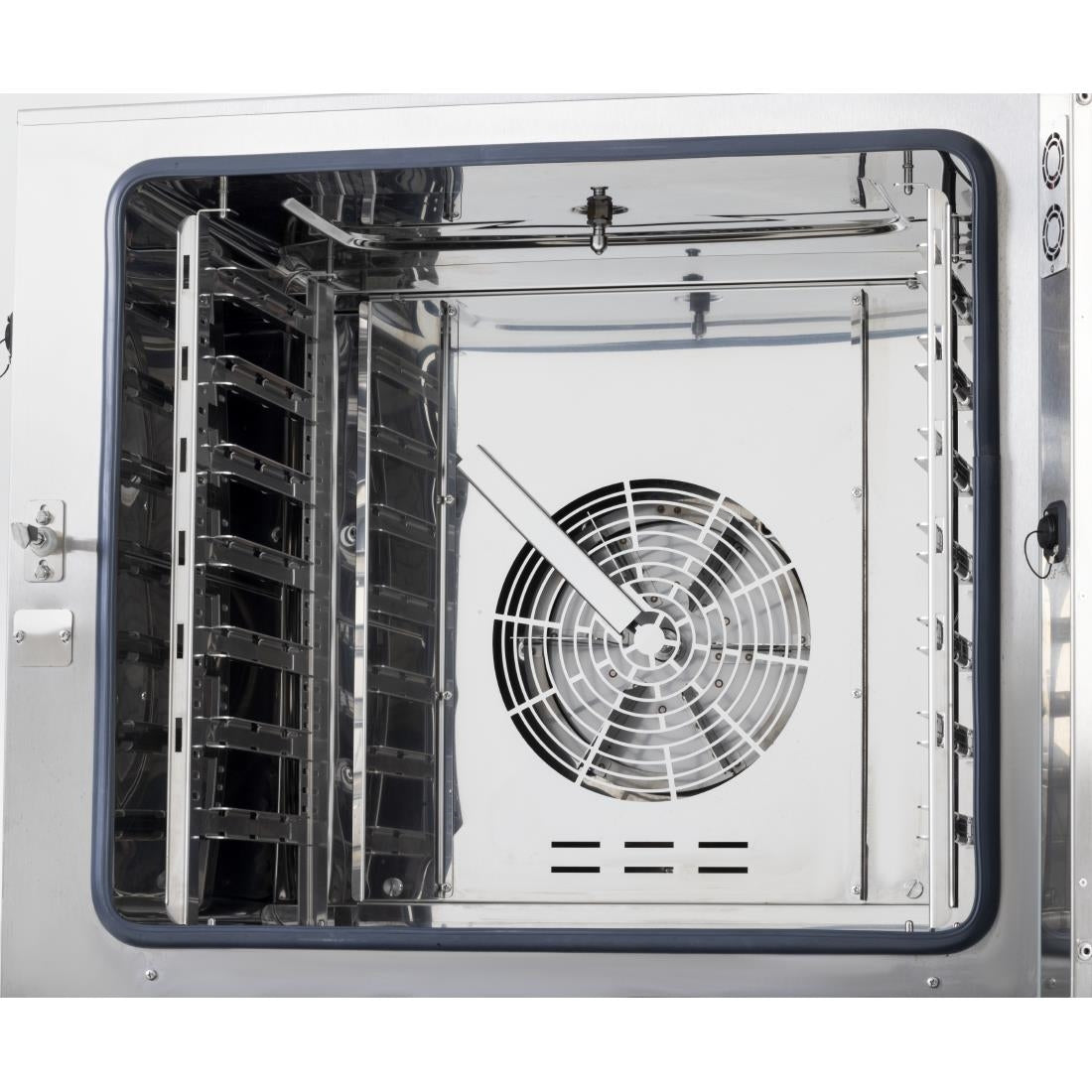 Buffalo Smart Touchscreen Combi Oven 7x GN 1/1 with Installation Kit