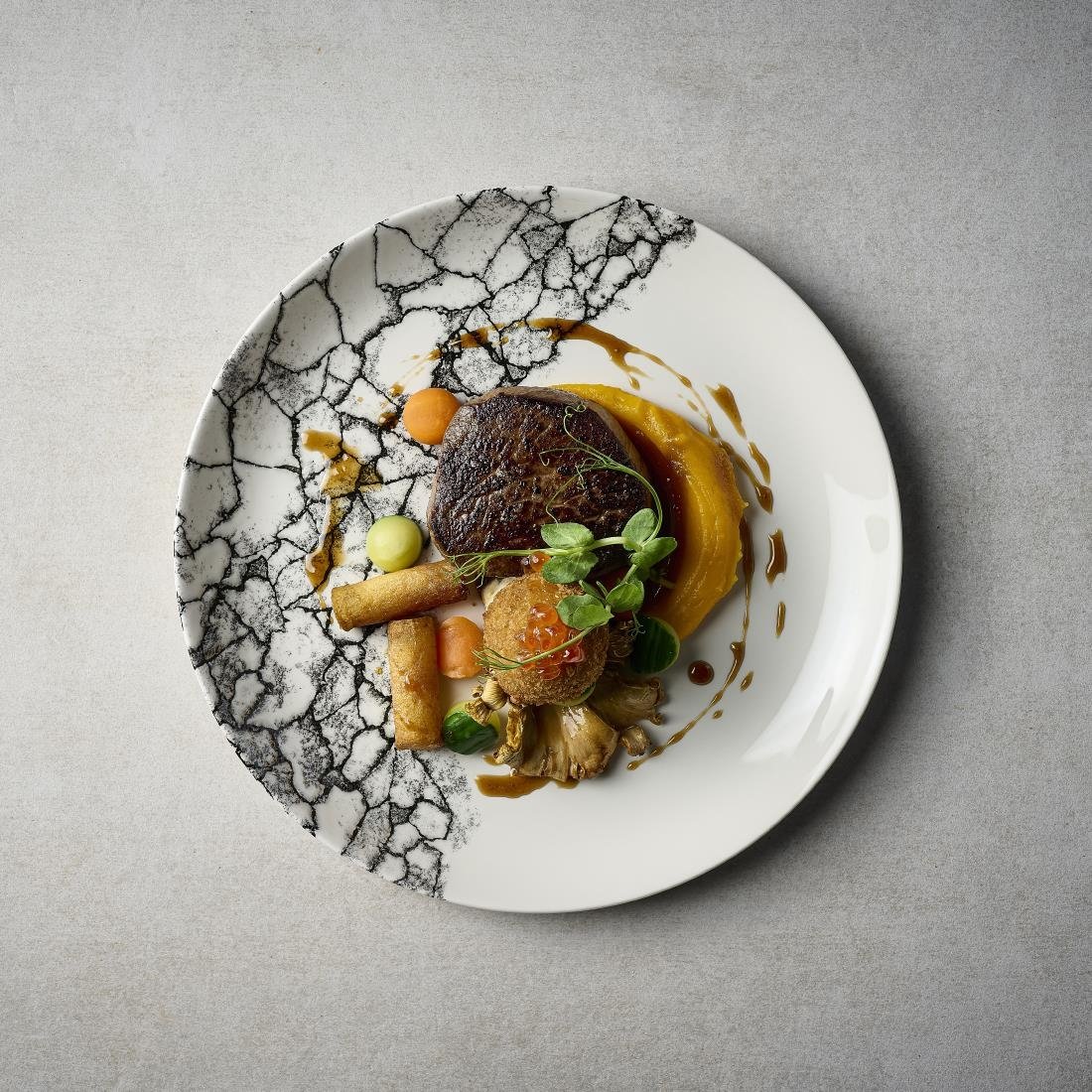 Churchill Kintsugi Accents Evolve Coupe Plates Quartz Black 260mm (12 Pack)