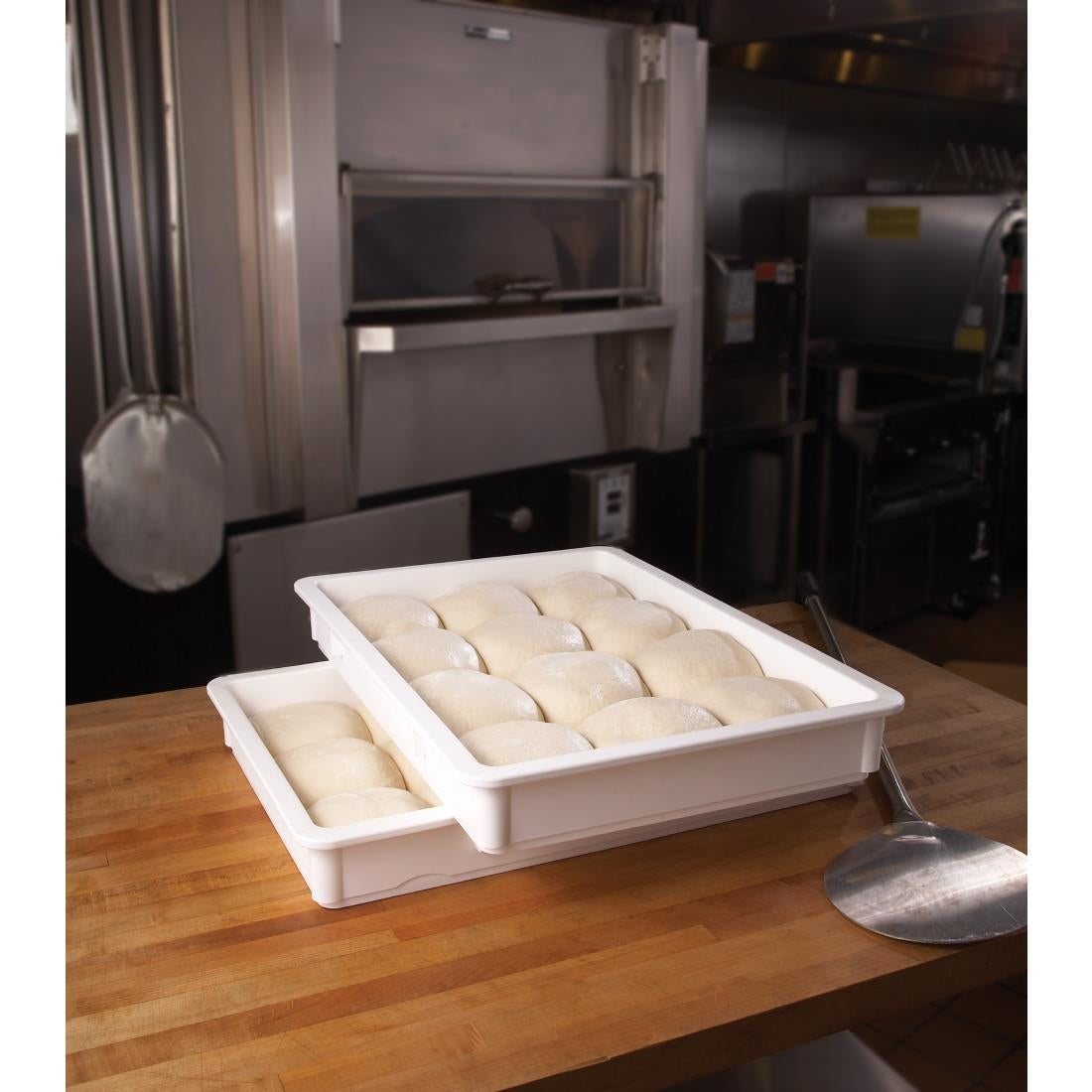 Cambro Pizza Dough Proofing Box
