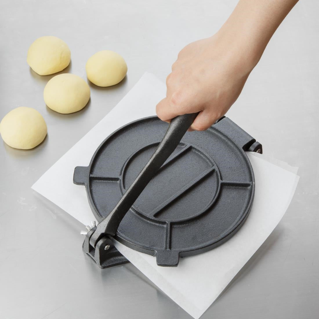Vogue Cast Iron Tortilla Press 200mm