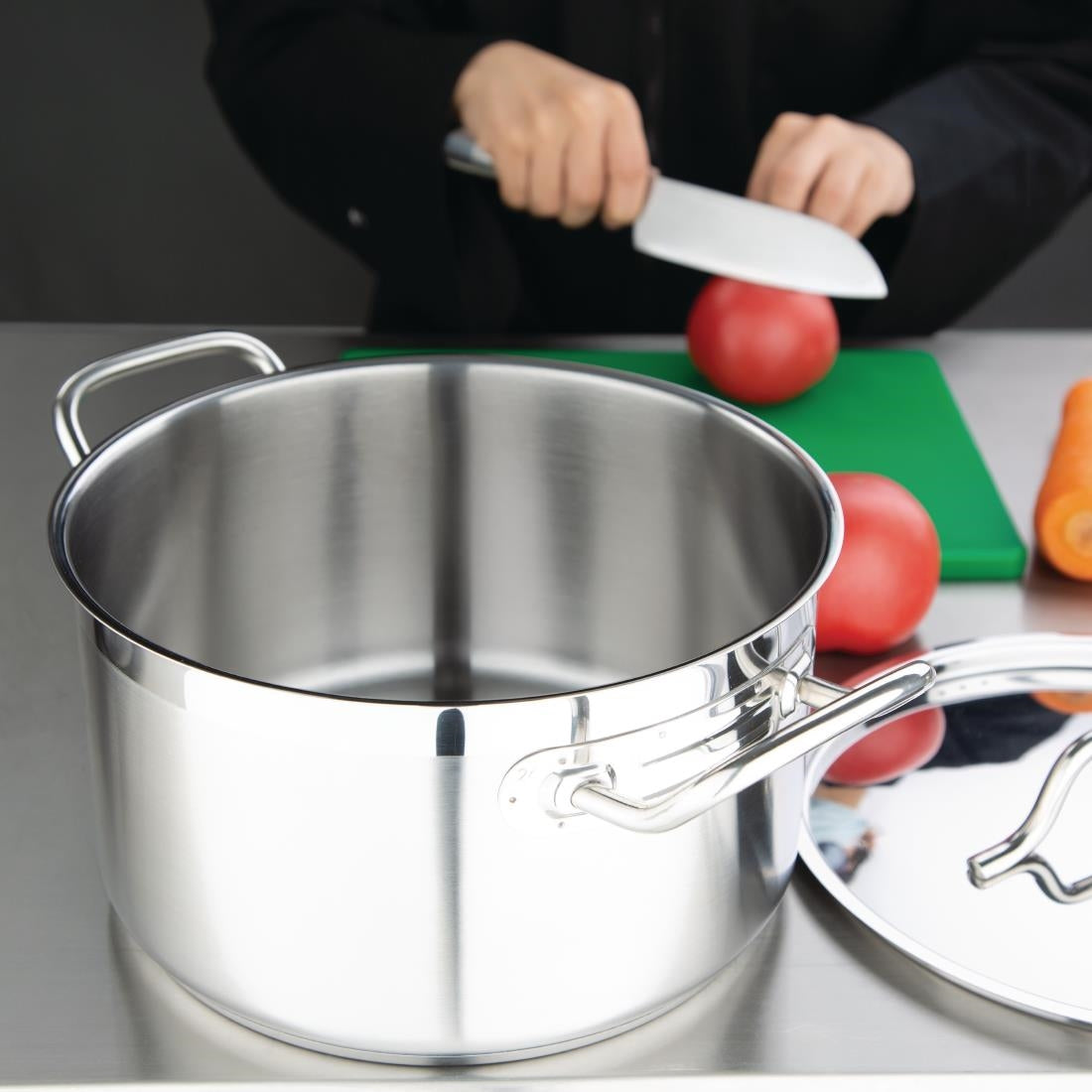 Nisbets Essentials Stainless Steel Stew Pot with Lid 24cm