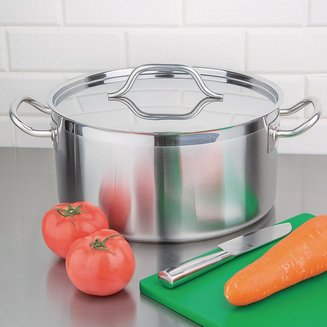 Nisbets Essentials Stainless Steel Stew Pot with Lid  32cm