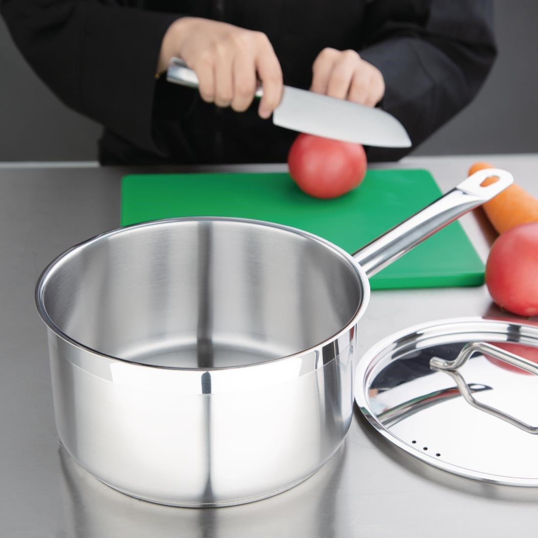 Nisbets Essentials Stainless Steel Saucepan with Lid 20cm