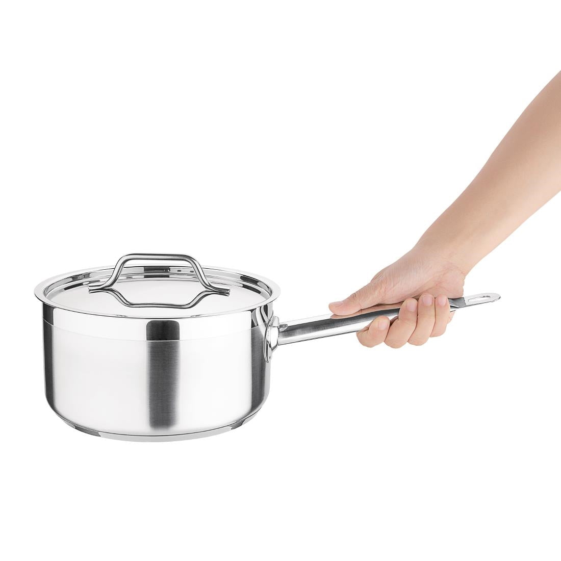 Nisbets Essentials Stainless Steel Saucepan with Lid 20cm