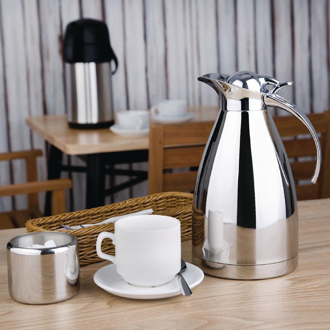 Olympia Vacuum Jug Polished 1.5Ltr
