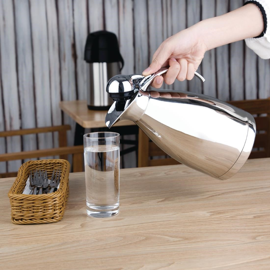 Olympia Vacuum Jug Polished 1.5Ltr