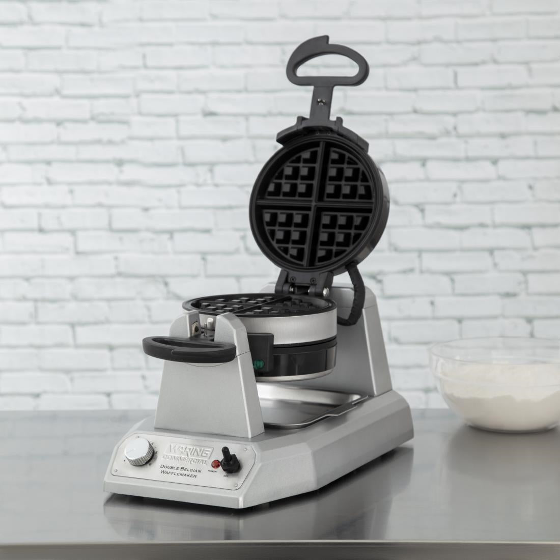 Waring Double Waffle Maker WW200K