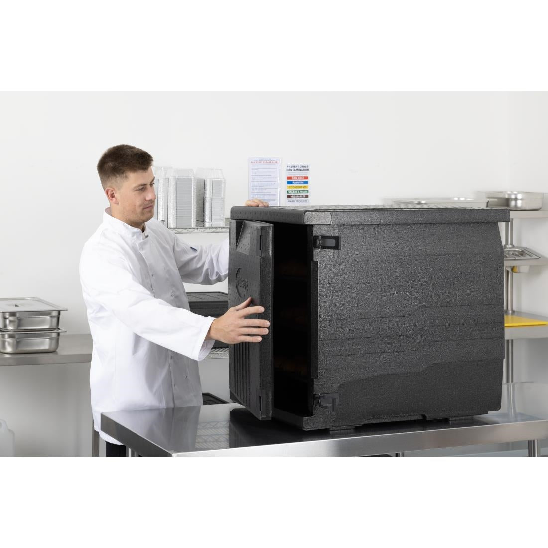 Vogue Insulated  EPP Food Transport Box 126Ltr Patisserie Tray Size