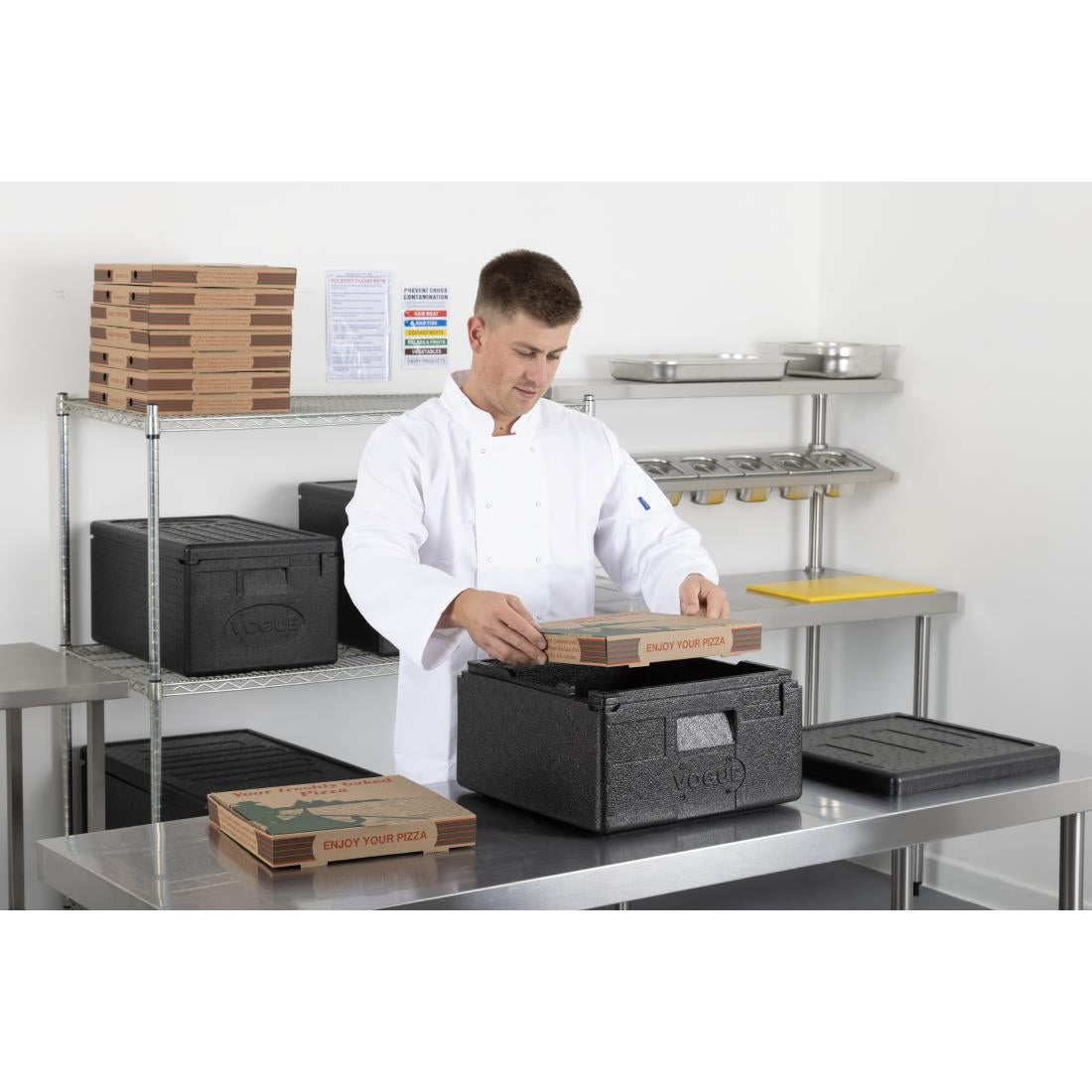 Vogue Insulated EPP Pizza Storage & Food Transport Box 22Ltr 4 Pizza Capacity