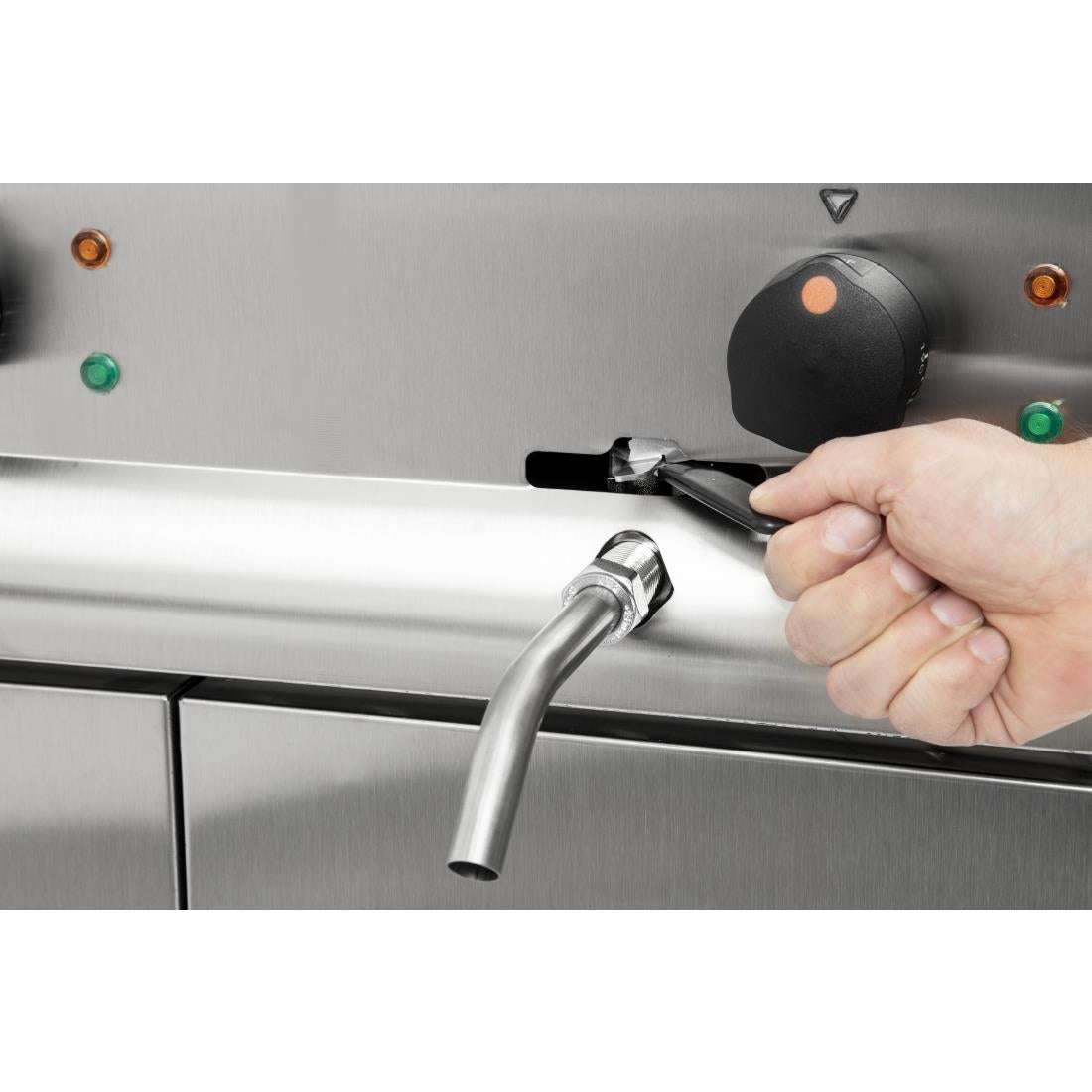 Lincat Silverlink 600 Free Standing Electric Fryer J18