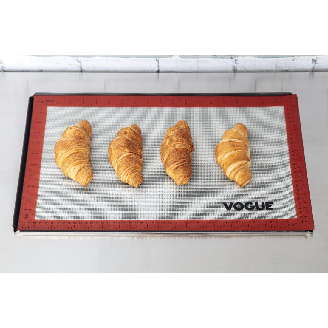 Vogue Non-Stick Silicone Baking Mat 520x315mm