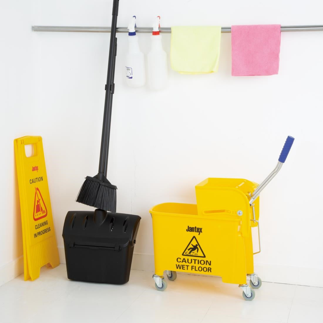Jantex Kentucky Mop Bucket and Wringer 15Ltr Yellow