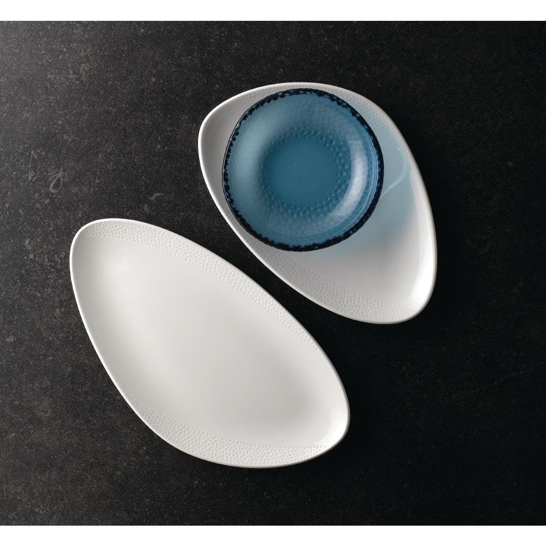 Isla White Chefs' Triangle Plates 13 3/4 x 7 3/8 " (6 Pack)