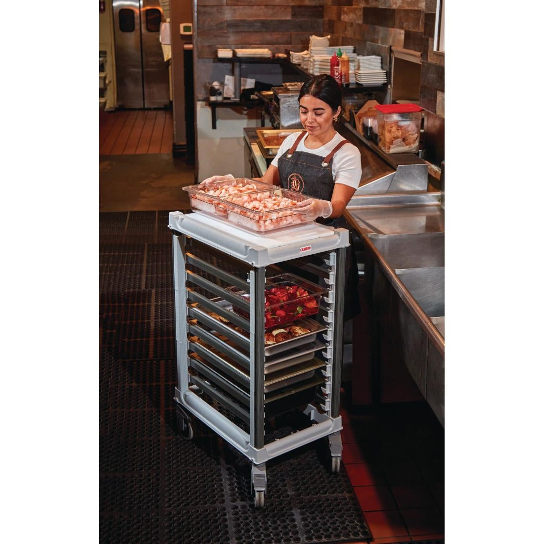 Cambro 1/1 Gastronorm Trolley 9 Tray Capacity Short