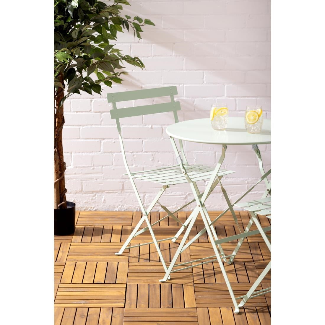 Bolero Perth Light Green Pavement Style Steel Folding Chairs (2 Pack)