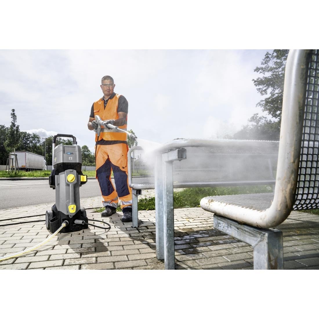 Karcher Battery High Pressure Cleaner HD 4/11 C BP Without Battery and Charger