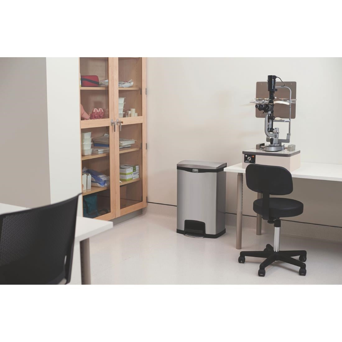 Rubbermaid Slim Jim Step-On Pedal Bin Stainless Steel 90Ltr