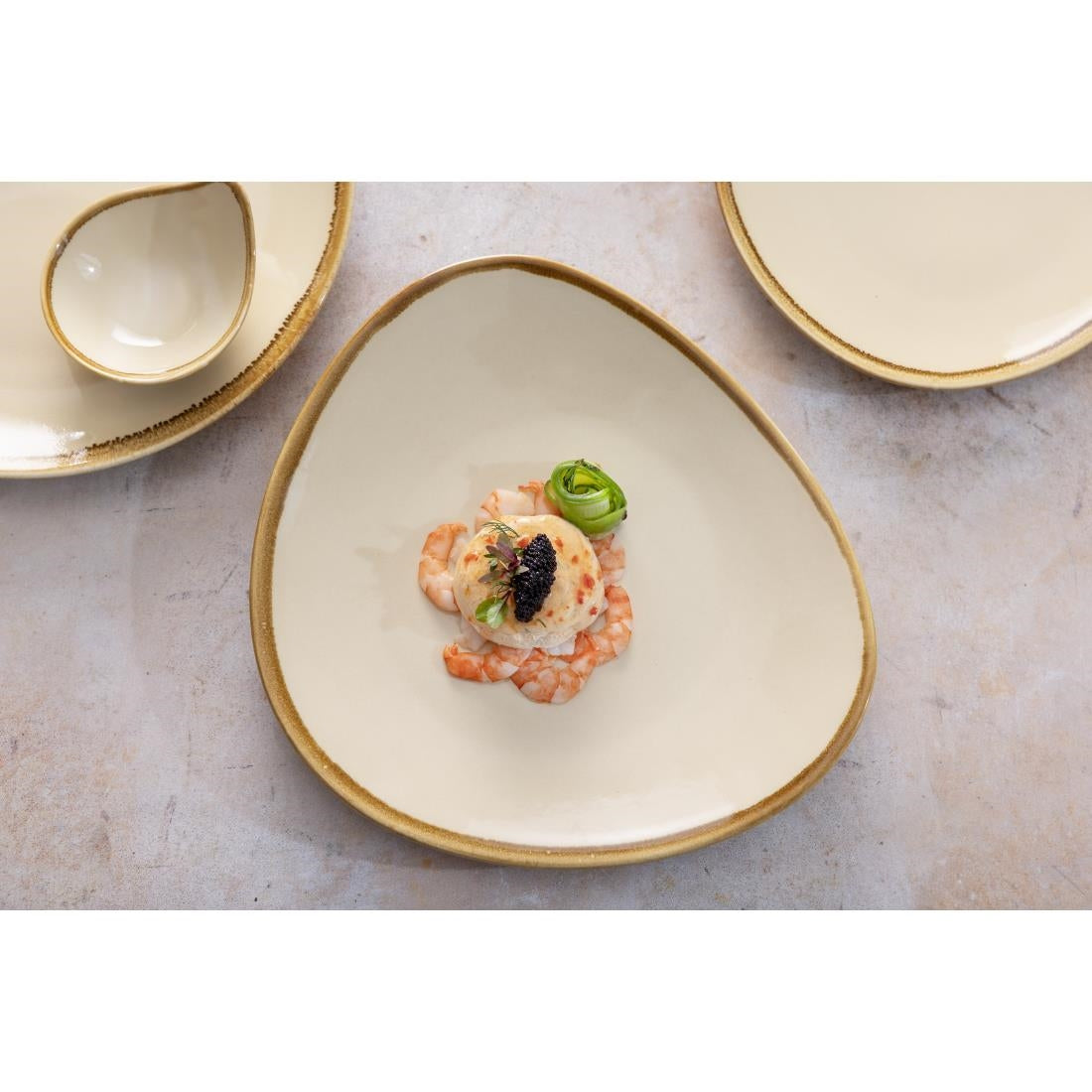 Olympia Kiln Triangular Plates Sandstone 280mm (4 Pack)