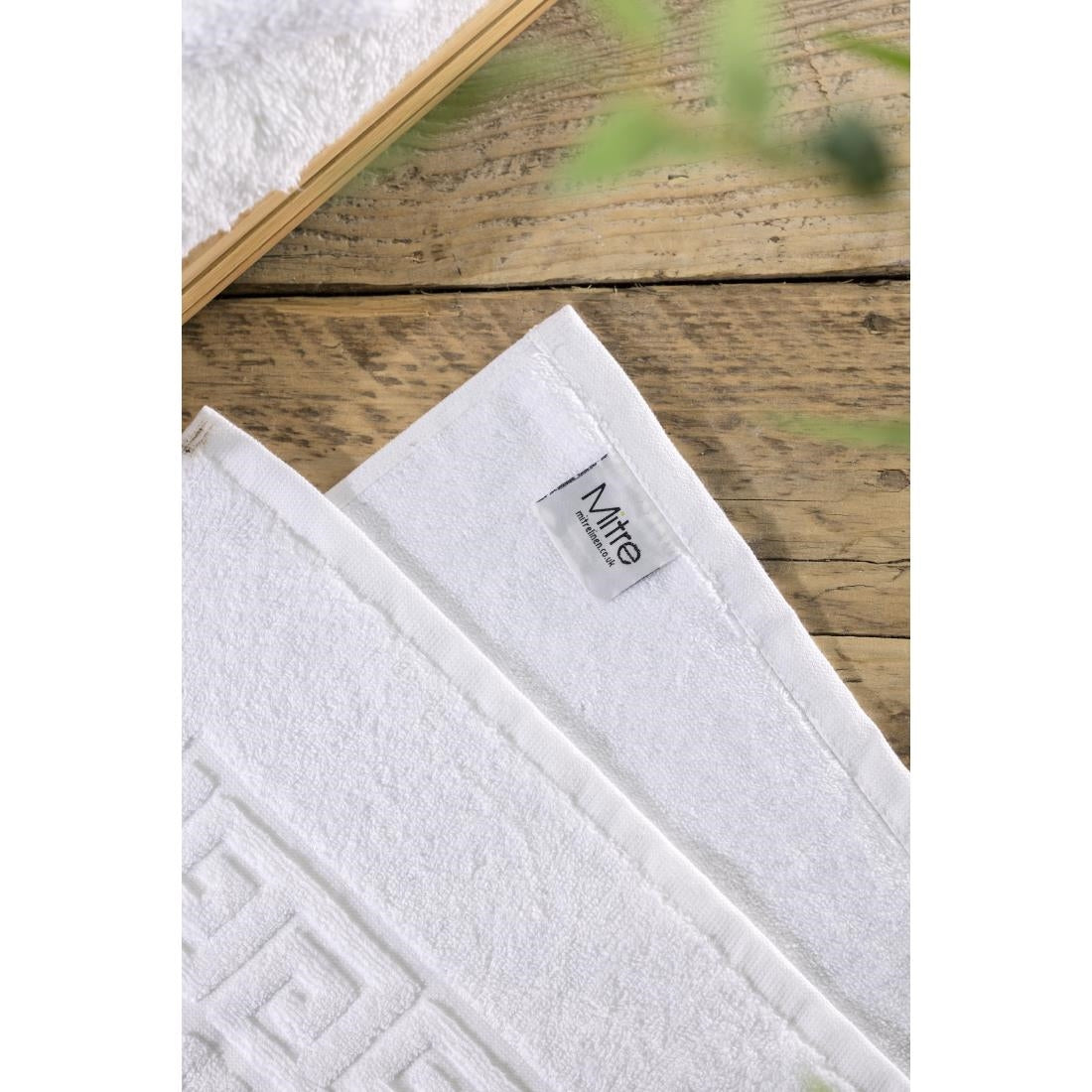Mitre Comfort Nova Bath Mat White