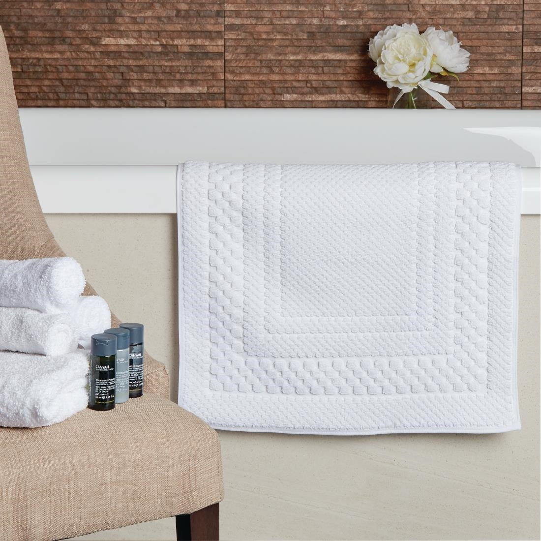 Mitre Heritage Chequers Bath Mat White