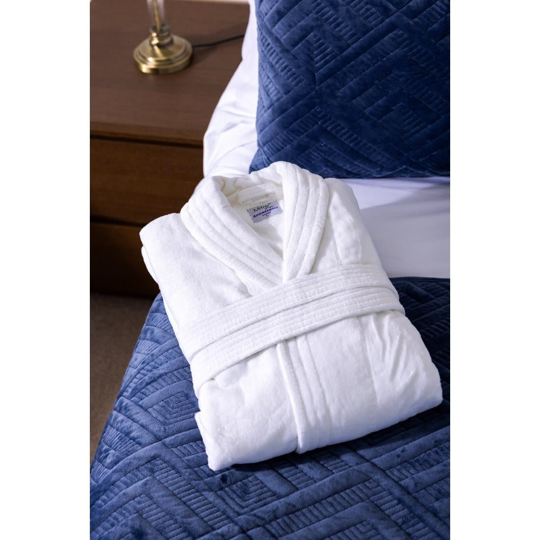 Mitre Luxury Ambassador Large Bathrobe White