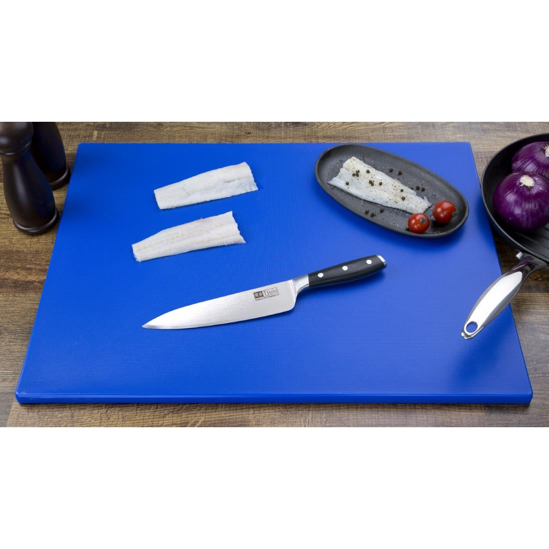 Hygiplas Thick Low Density Blue Chopping Board Large 600x450x20mm