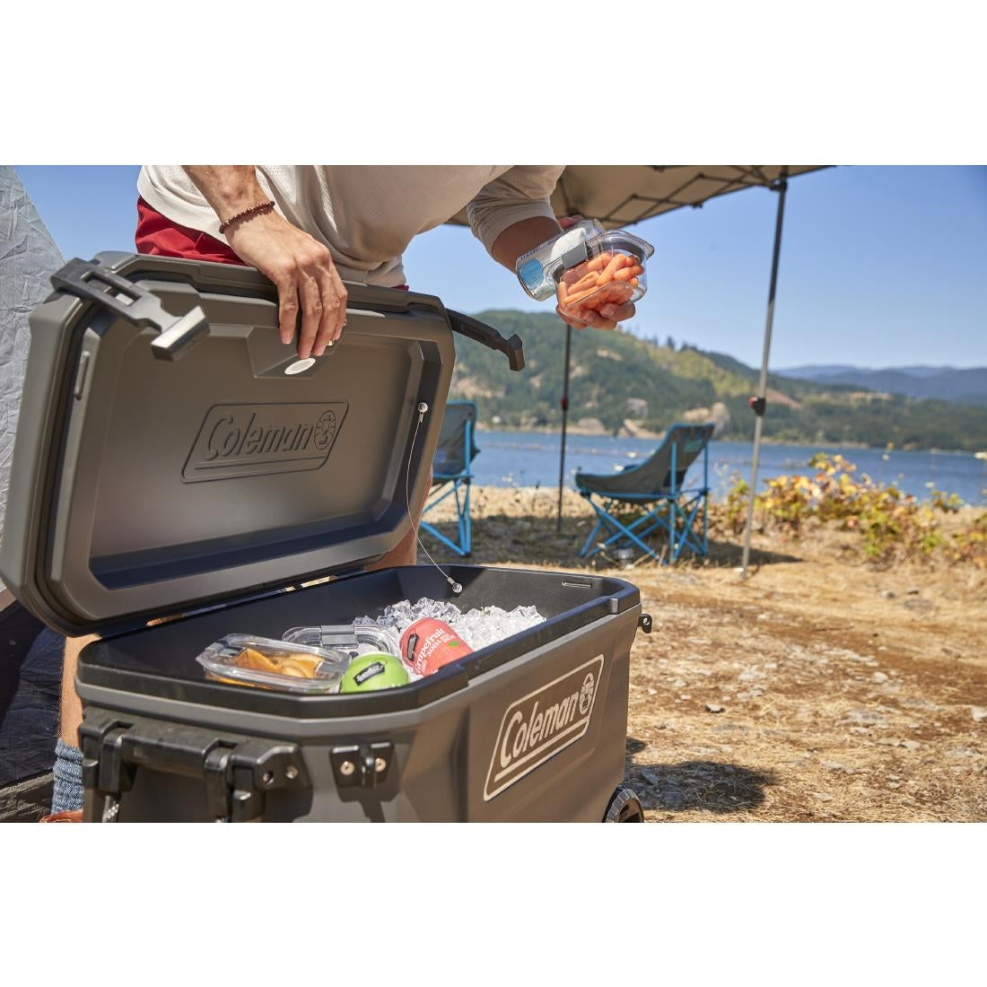 Coleman Convoy Cooler 65QT Wheeled