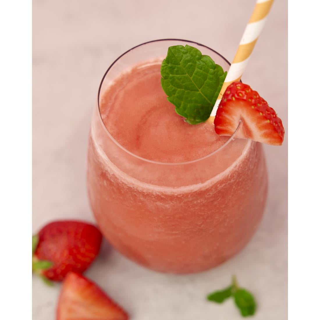 Simply Strawberry Smoothie Mix 1Ltr