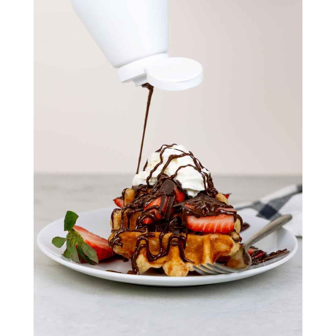 Simply Luxury Milk Chocolate Topping Sauce 1kg