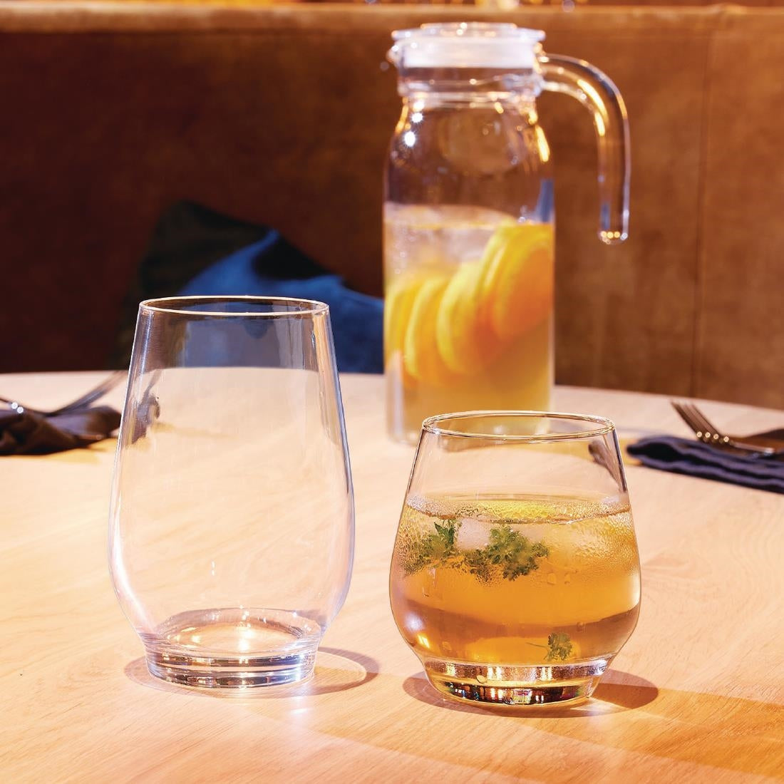 Arcoroc Spring Jugs with Glasses Lid 1Ltr (6 Pack)