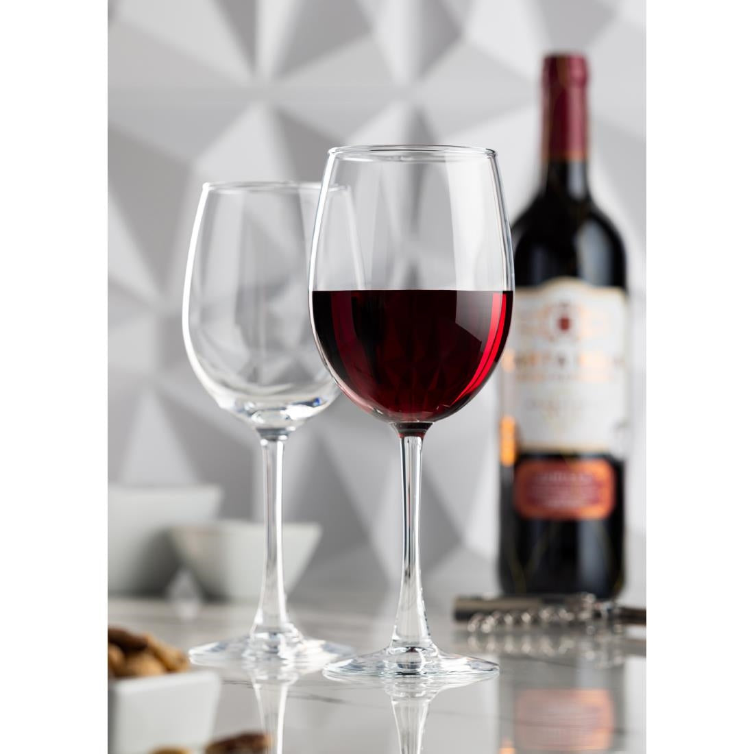 Utopia Vino Wine Glasses 370ml Marked at 250ml (24 Pack)