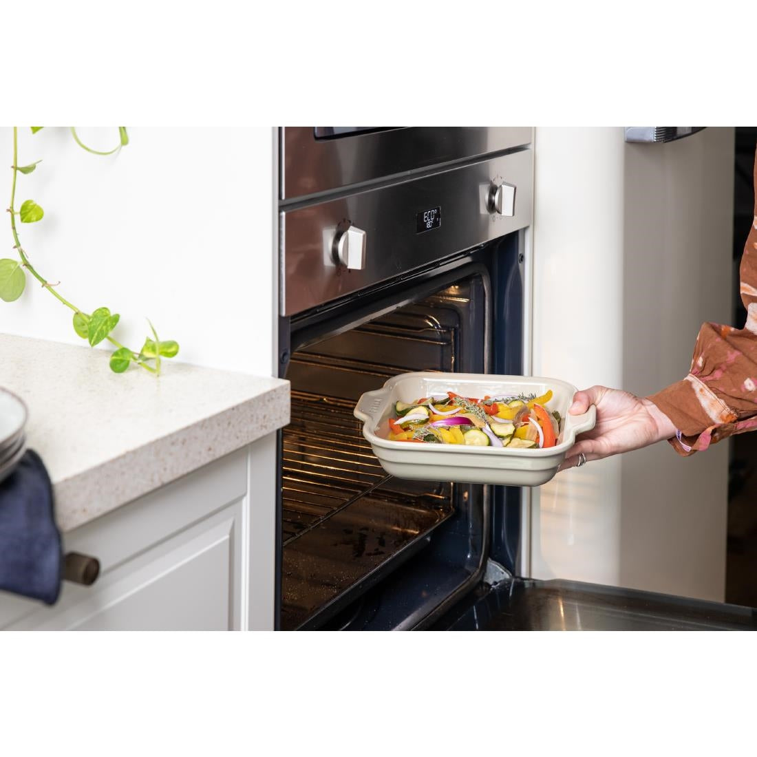 Pyrex Ceramic Square Roasting Dish 270x230mm