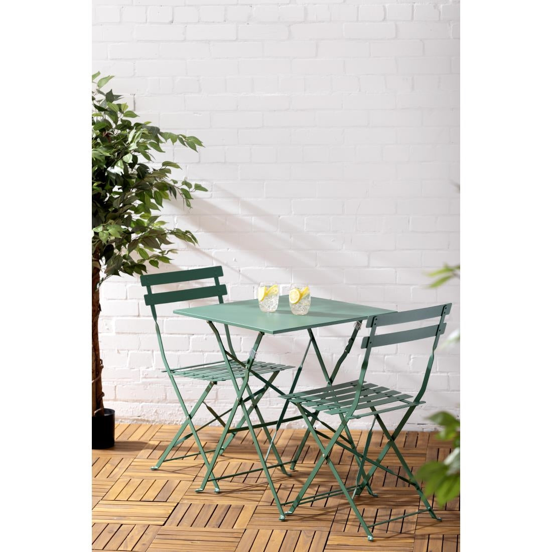 Bolero Perth Forest Green Pavement Style Steel Folding Chairs (2 Pack)