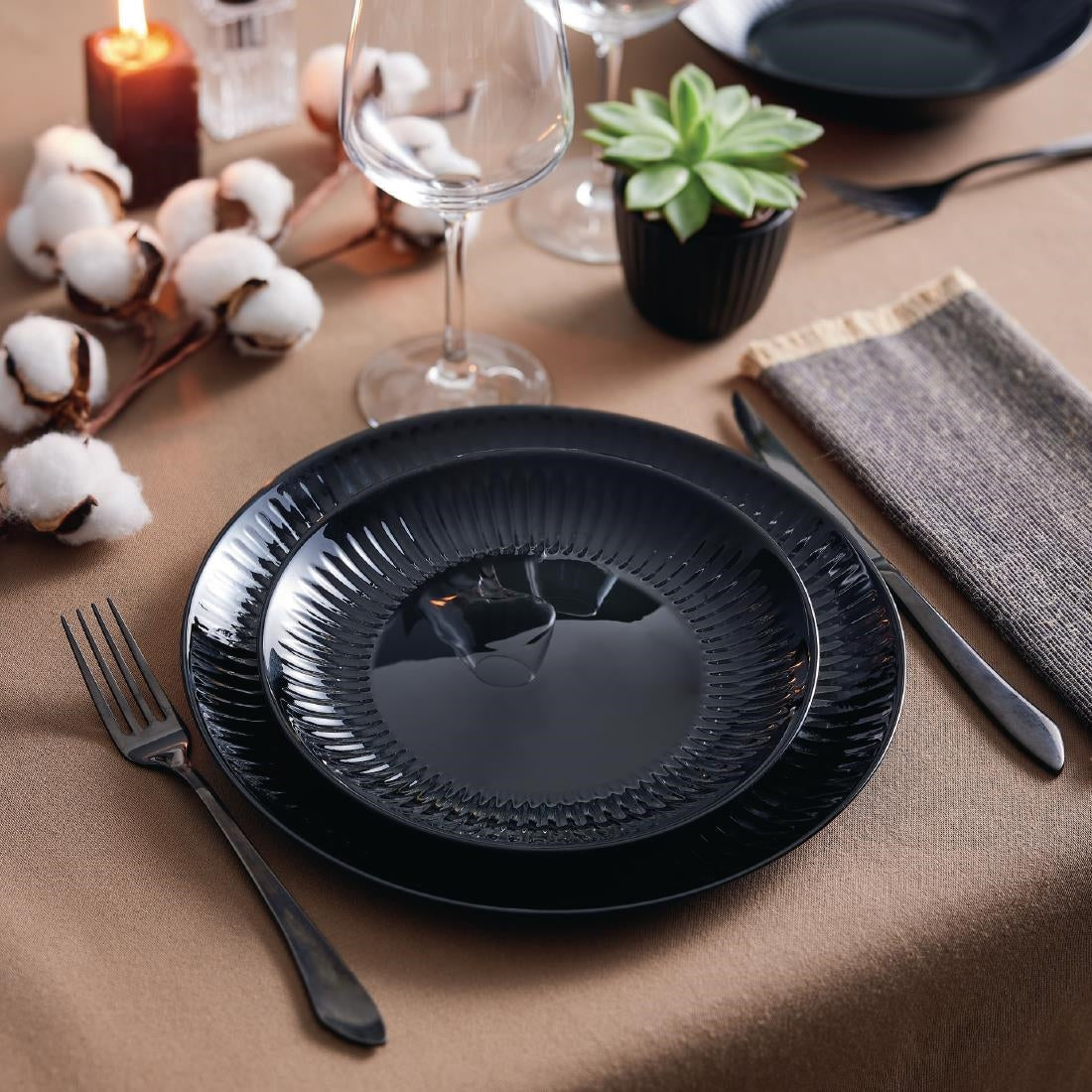Luminarc Cottage Black Dinner Plates 250mm (24 Pack)