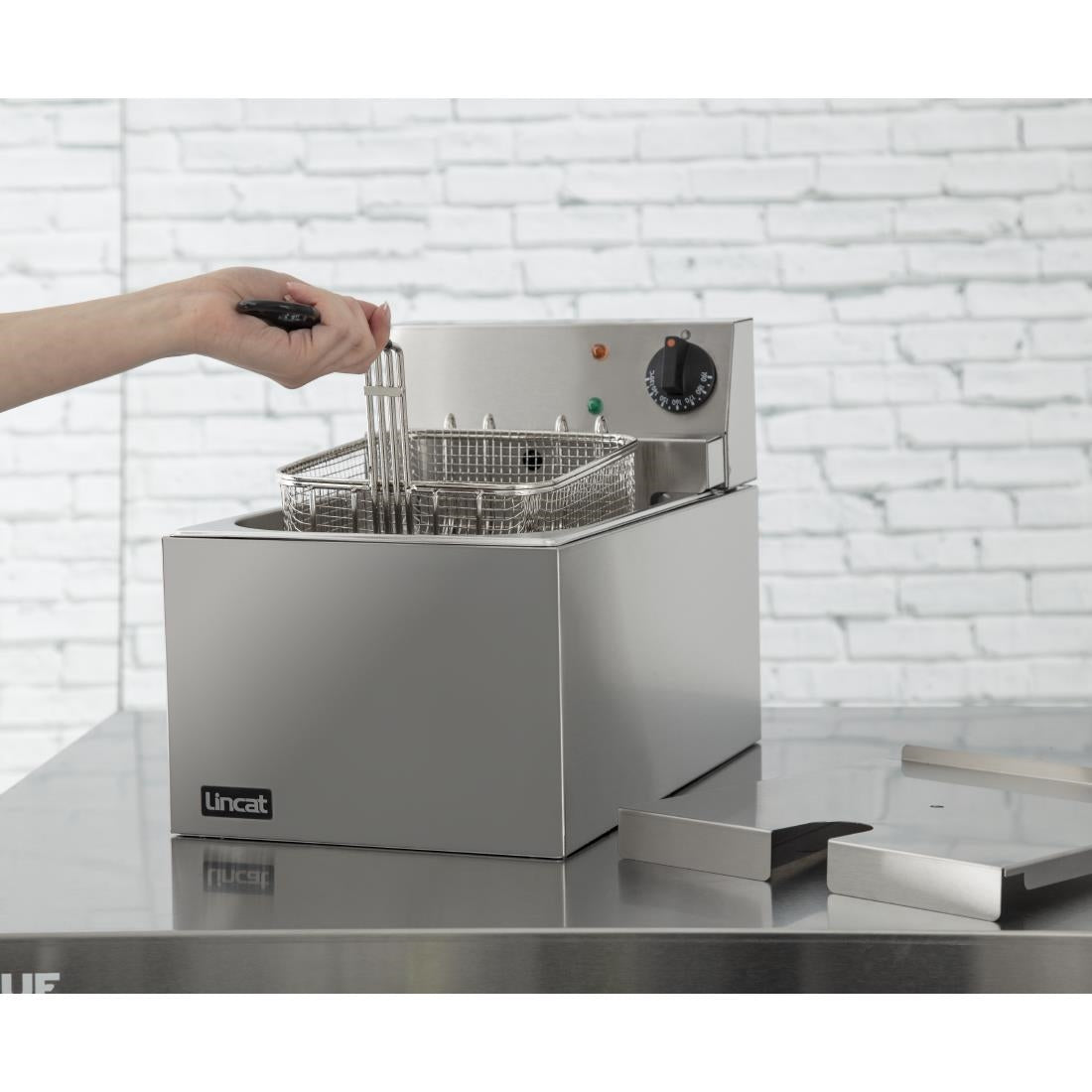Lincat Lynx Countertop Electric Fryer LDF