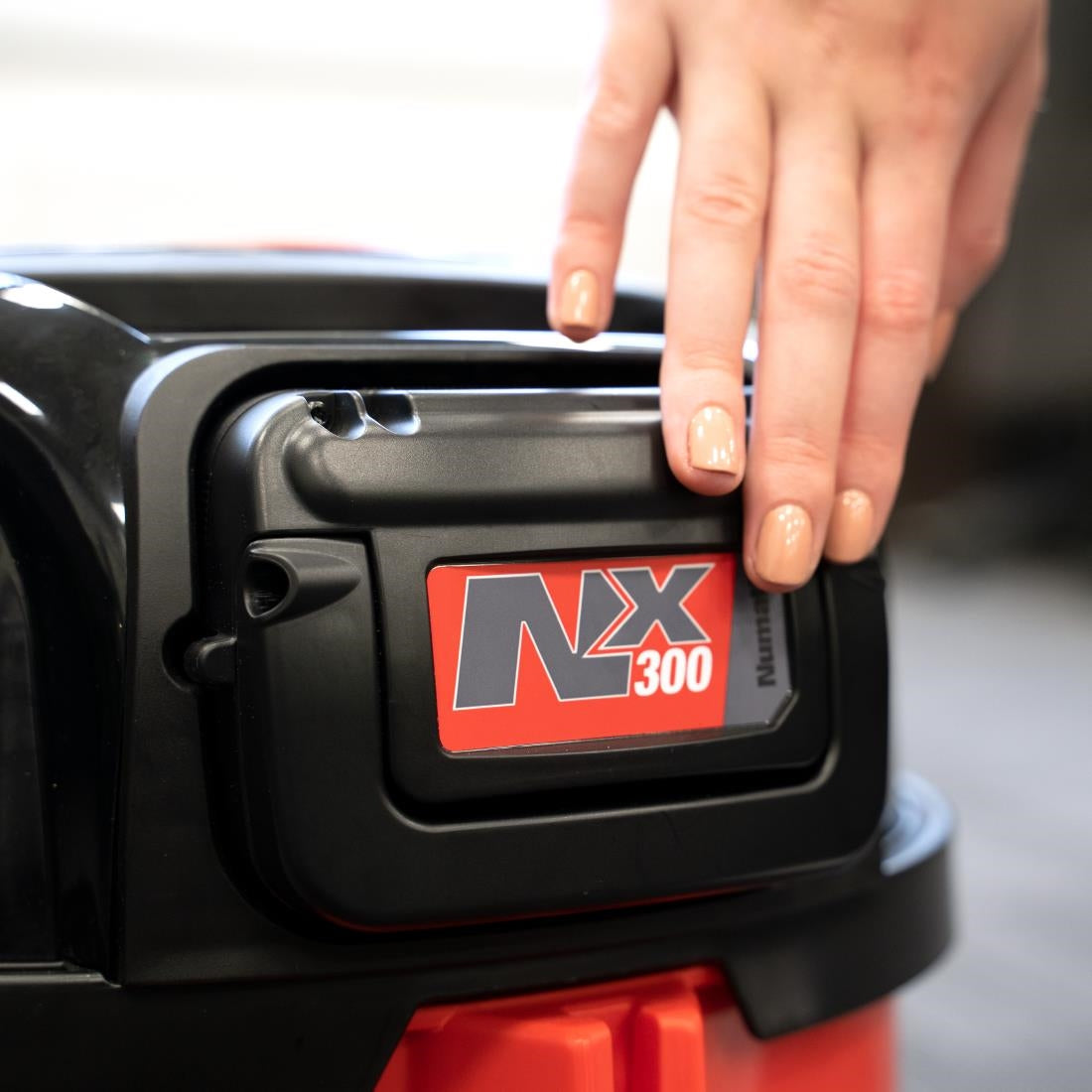 Numatic Pro Cordless Henry Vacuum NBV190NX