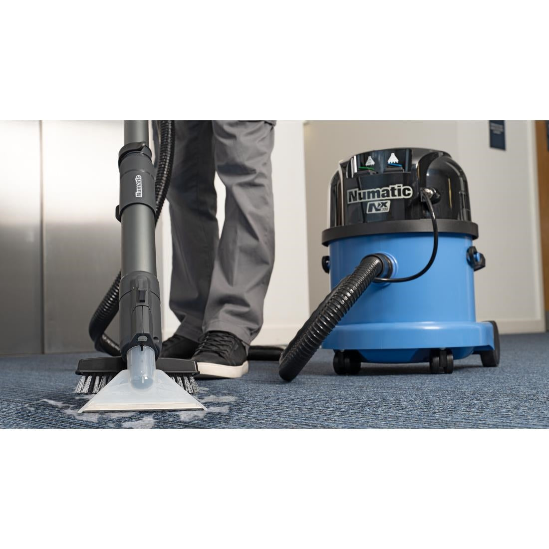 Numatic Pro Cordless Vacuum for Carpets & Hard Floors CTB370NX