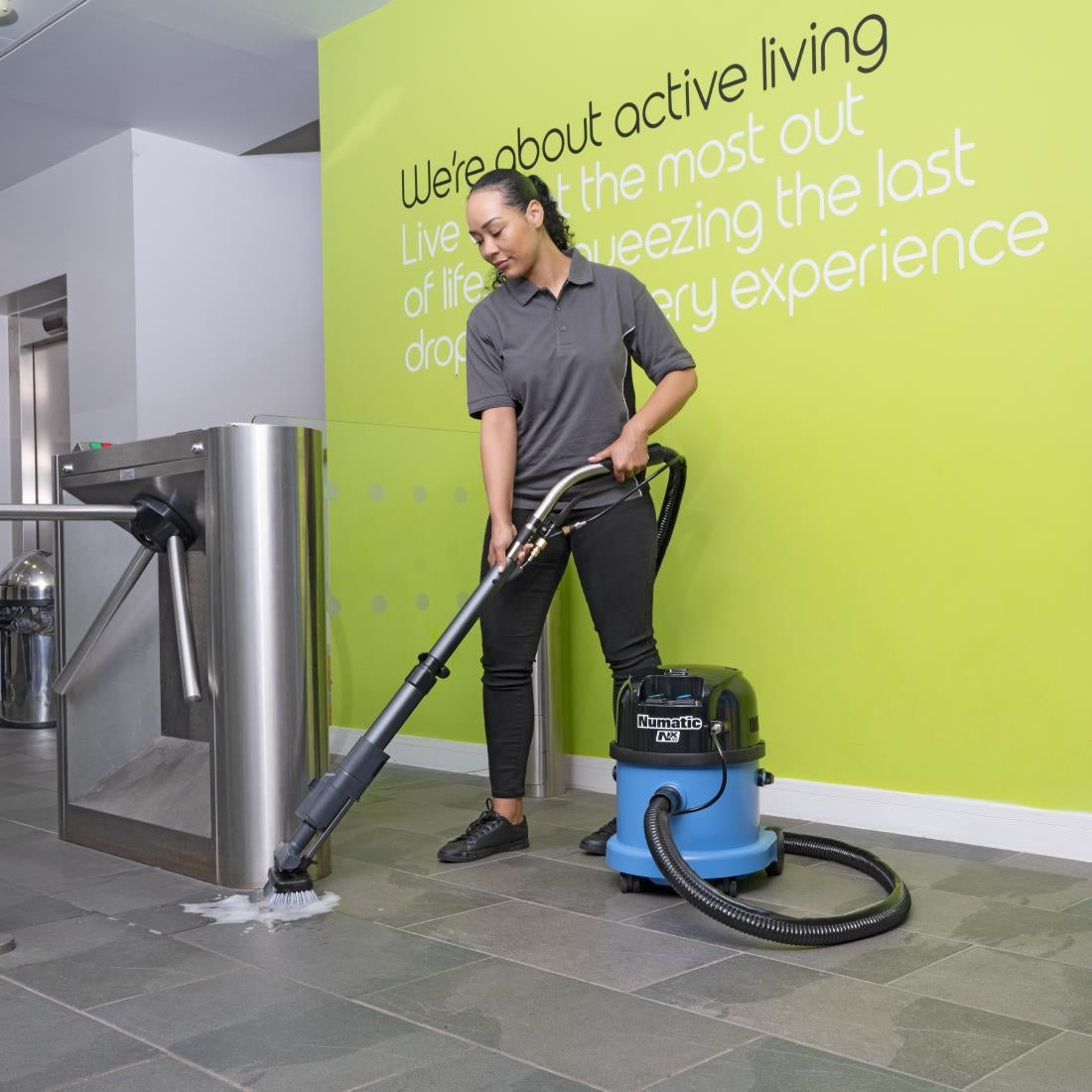 Numatic Pro Cordless Vacuum for Carpets & Hard Floors CTB370NX