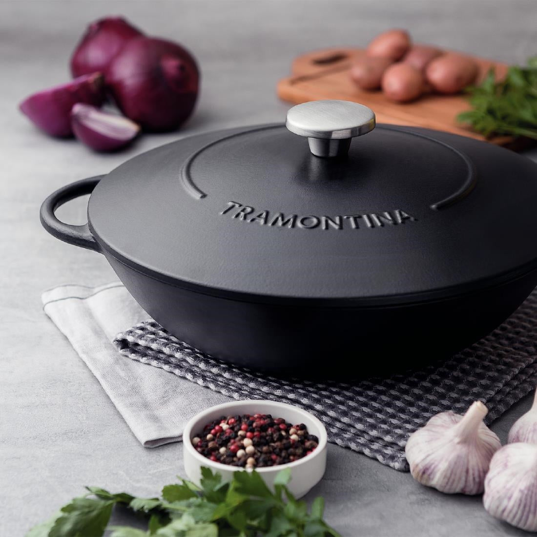 Tramontina Enamel Cast Iron Wok 32cm