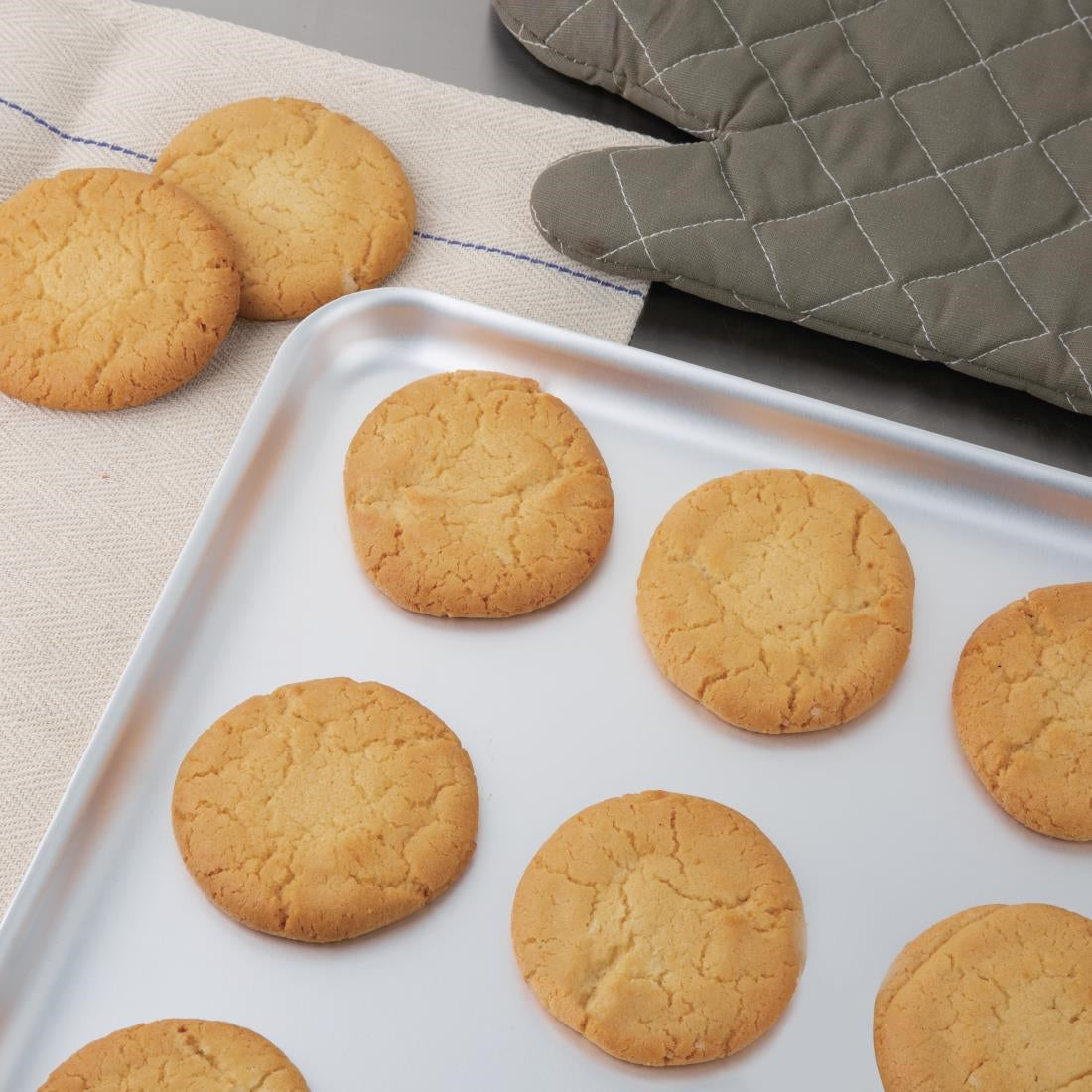 Vogue Aluminium Baking Tray 470x356mm