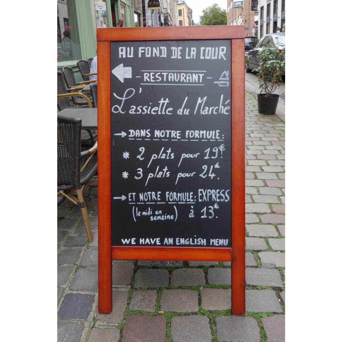 Securit Duplo Pavement Board 1350x700mm Mahogany